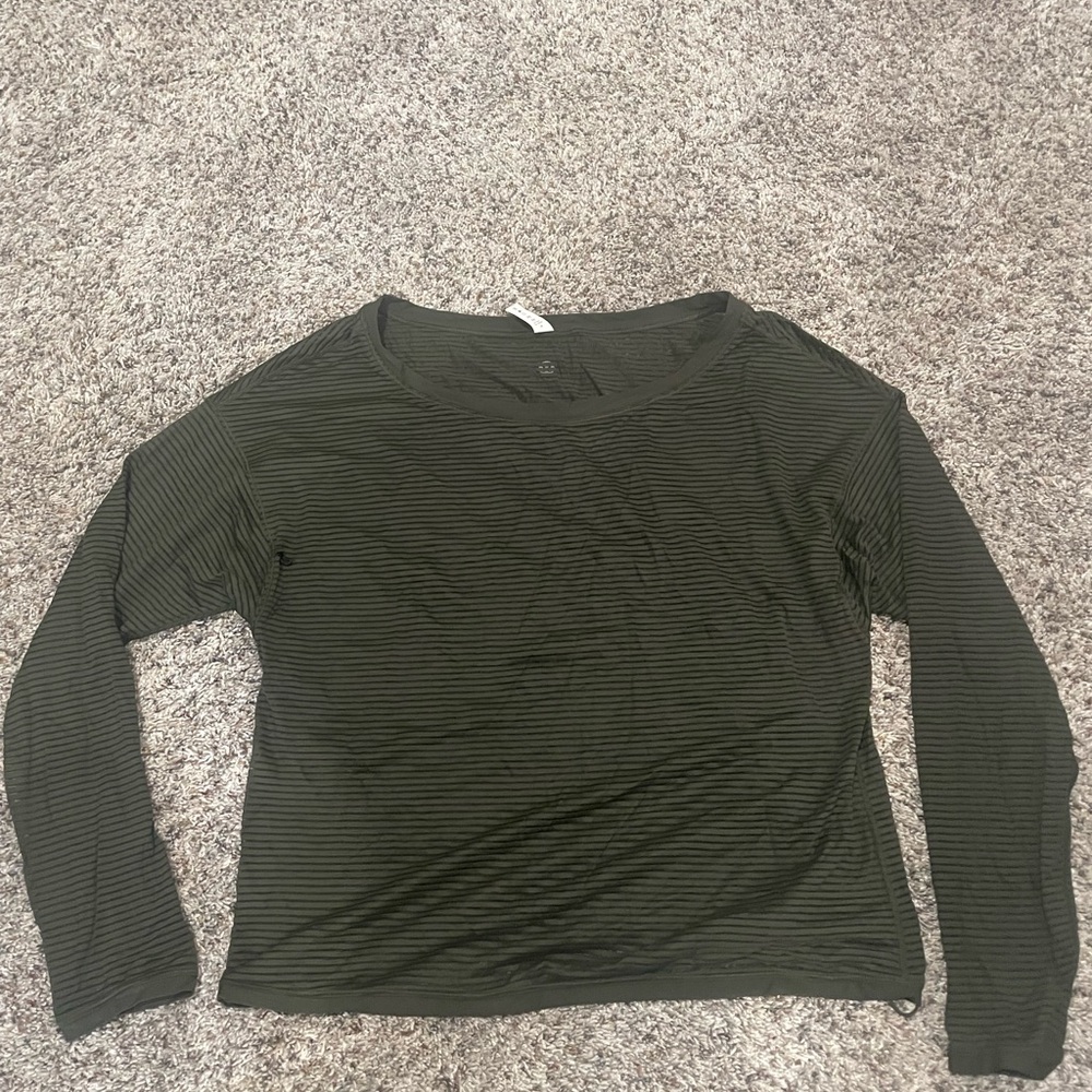 Green lulu lemon long sleeve